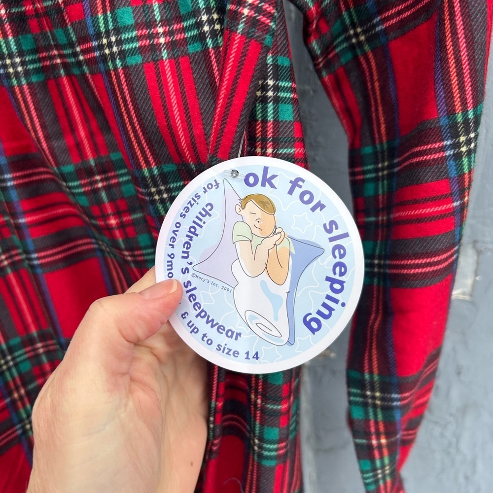 Plaid Family Pyjamas Set, kids 10/12 & 14/16 and Women’s M - Picture 14 of 16